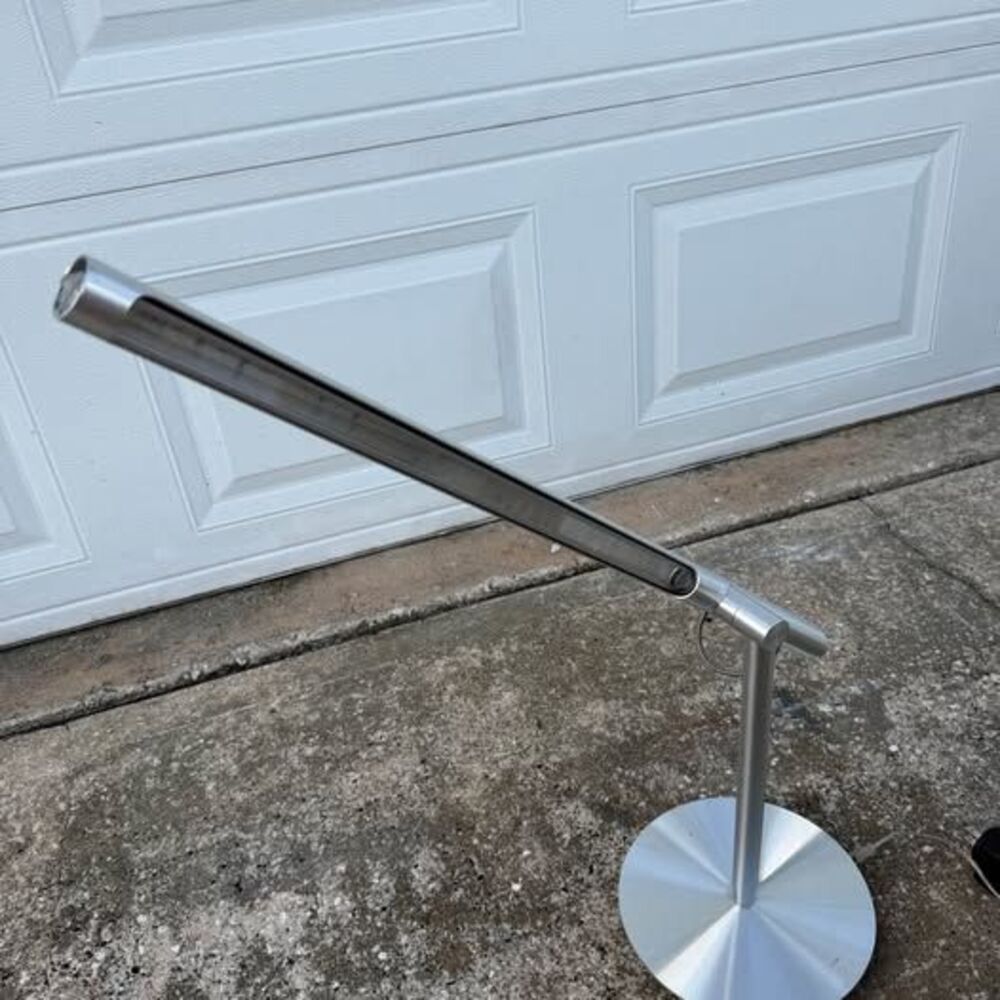 DWR Brazo LED Table Lamp Designer Modern Task Light $625 Retail